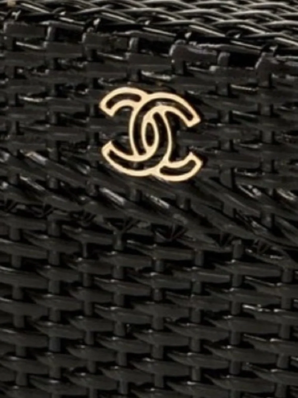 Authentic RARE in this condition CHANEL Black Wicker Crossbody Bag w GOld chain
